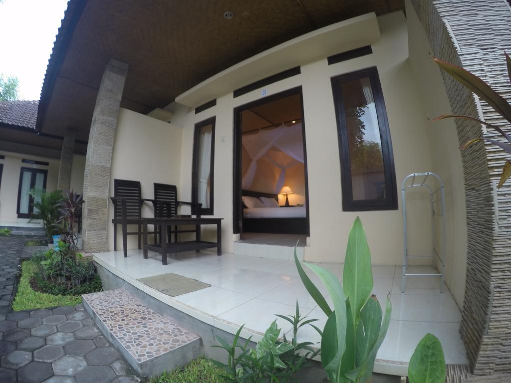 La Bella Guest House Pemuteran Exteriör bild