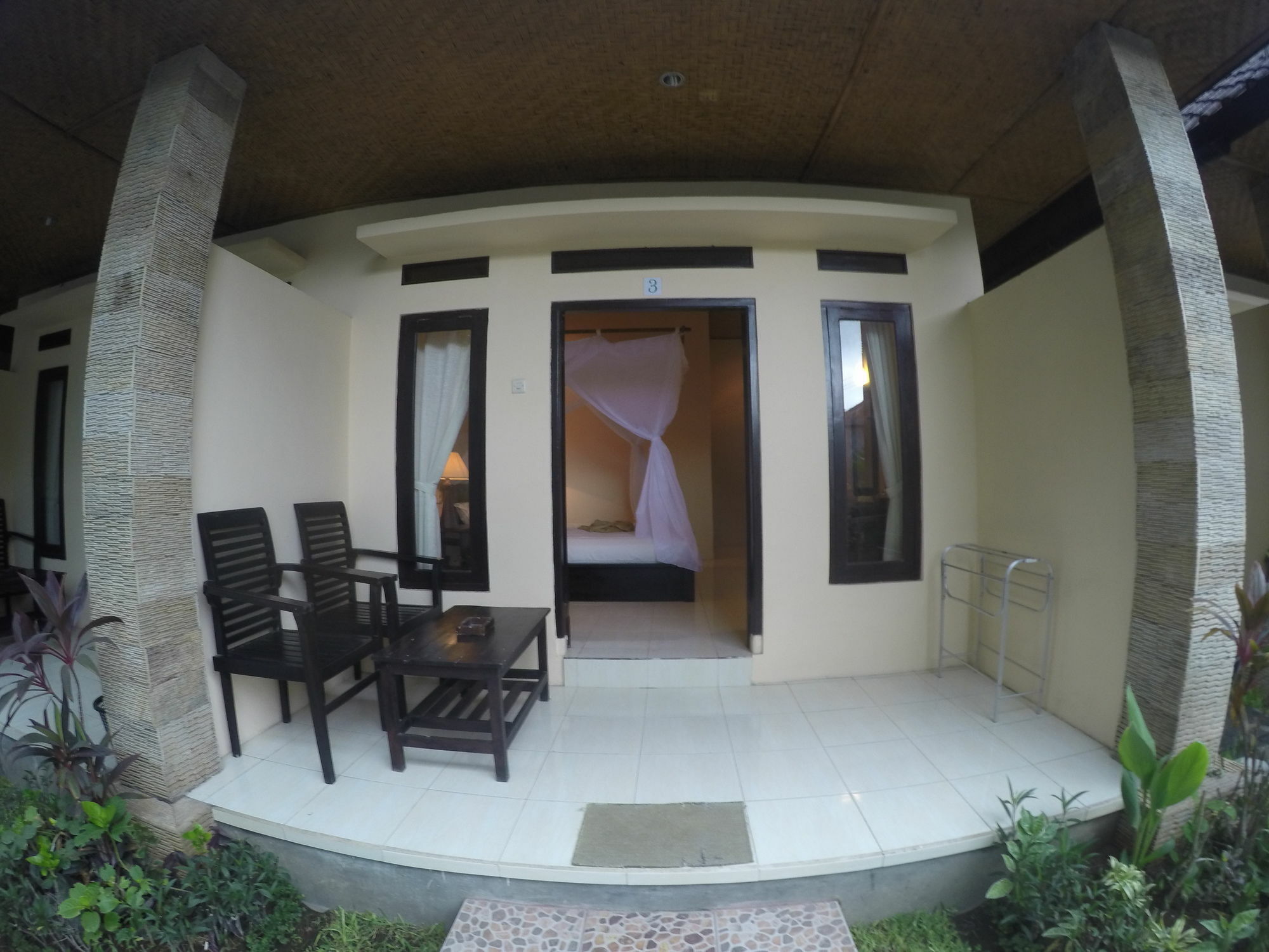 La Bella Guest House Pemuteran Exteriör bild